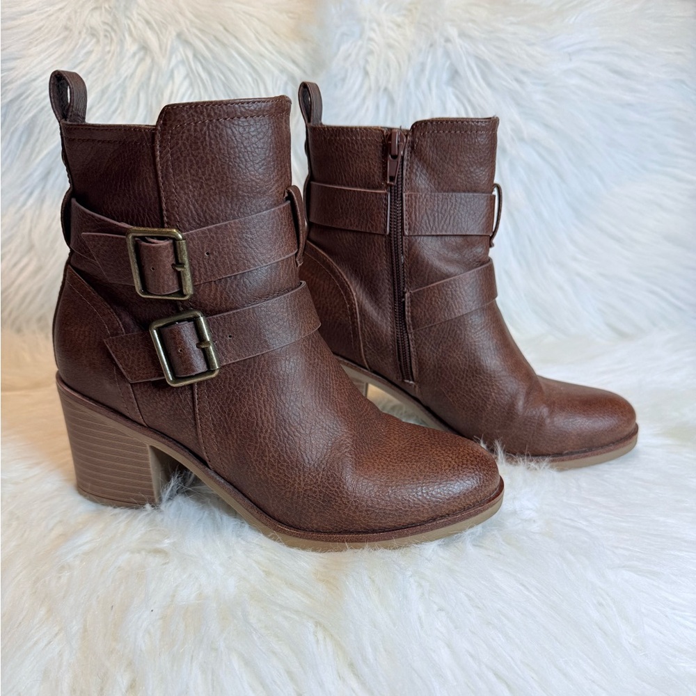 Elegant Brown Heeled Boots with Buckle Detail